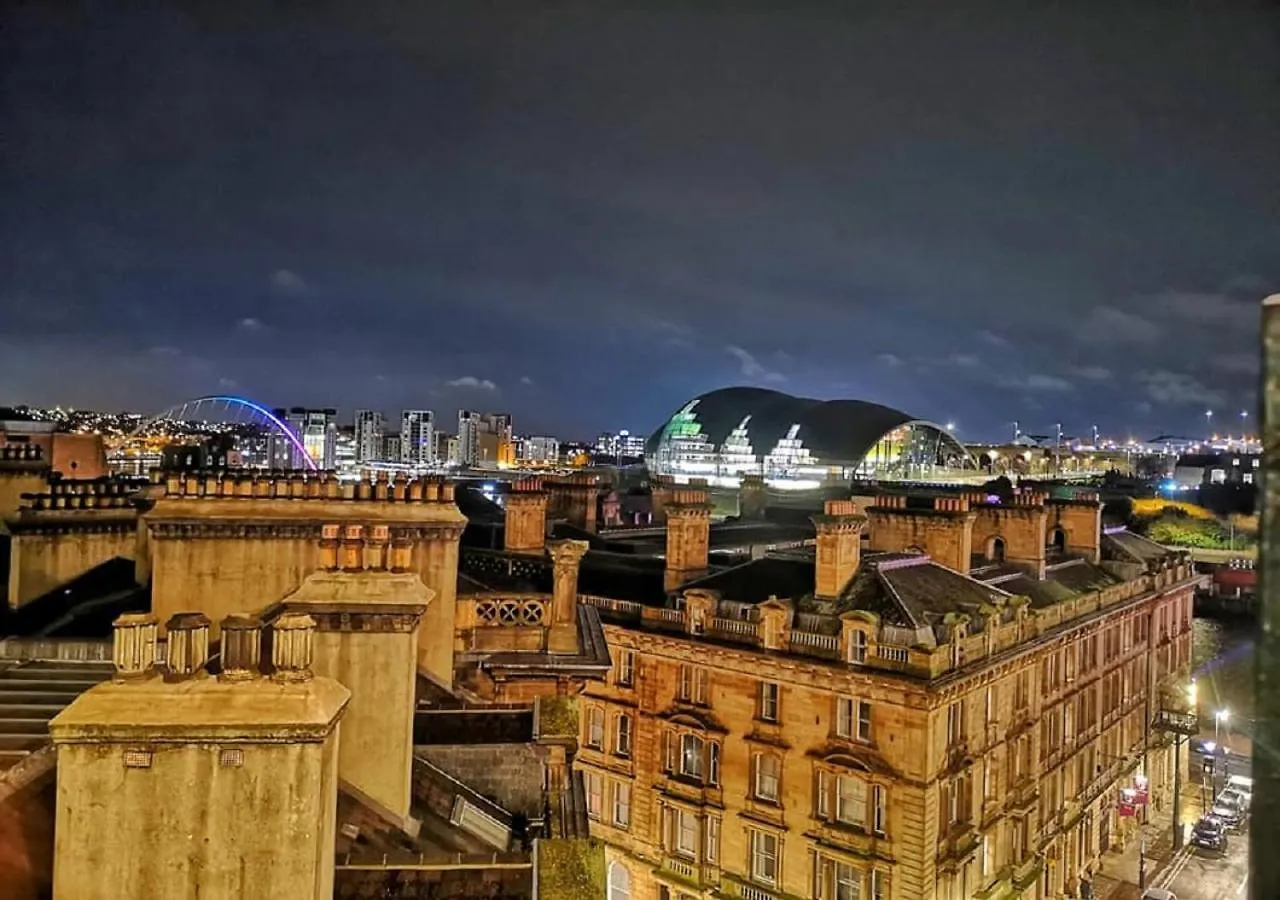 Crown Apartments 3A By Week2Week Newcastle Upon Tyne